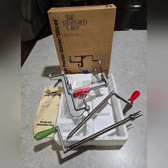 EUC Vintage Pampered Chef Apple Peeler Corer Slicer #2430 + Attachment #2433 - Picture 1 of 7